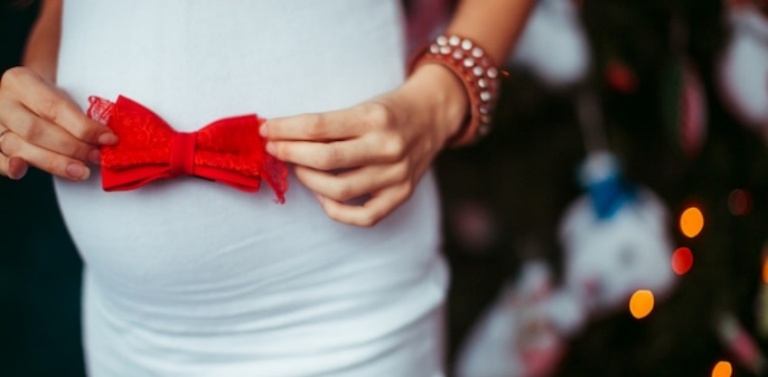 三、定期进行体育锻炼